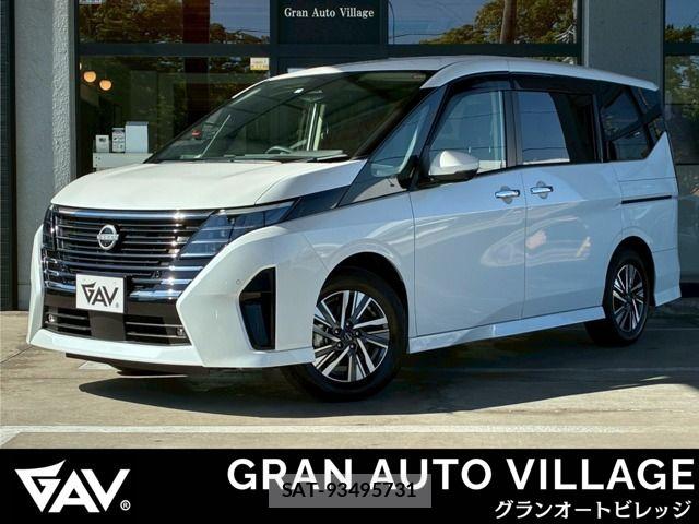 Nissan SERENA 2023-03 6912382-0