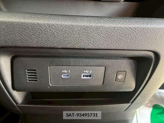Nissan SERENA 2023-03 6912382-19