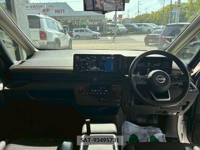 Nissan SERENA 2023-03 6912382-8