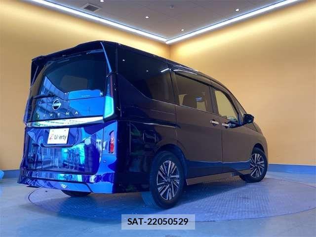 Nissan SERENA 2023-04 6912379-10