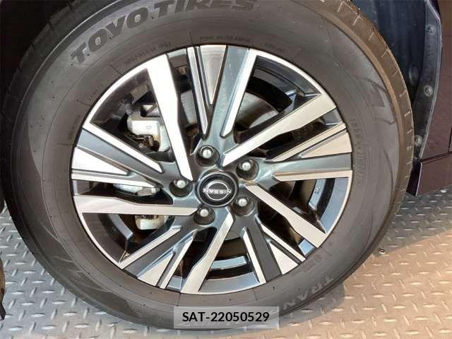 Nissan SERENA 2023-04 6912379-14