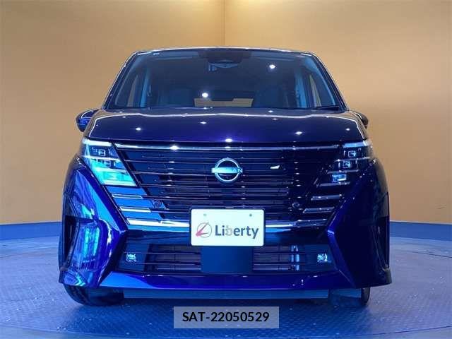 Nissan SERENA 2023-04 6912379-7
