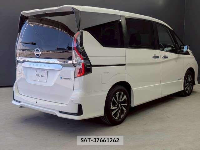 Nissan SERENA 2022-07 6912385-1