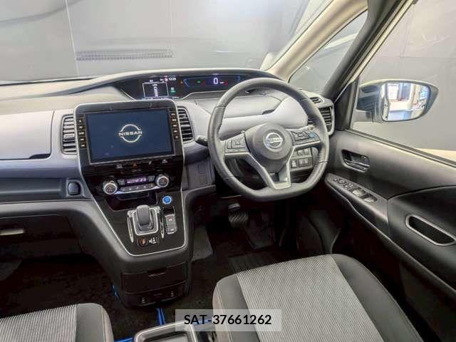Nissan SERENA 2022-07 6912385-3