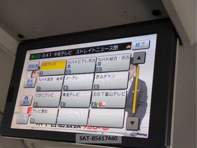 Nissan SERENA 2017-02 6912418-10