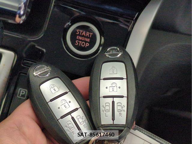 Nissan SERENA 2017-02 6912418-13