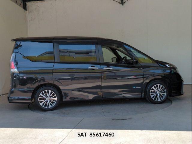 Nissan SERENA 2017-02 6912418-18