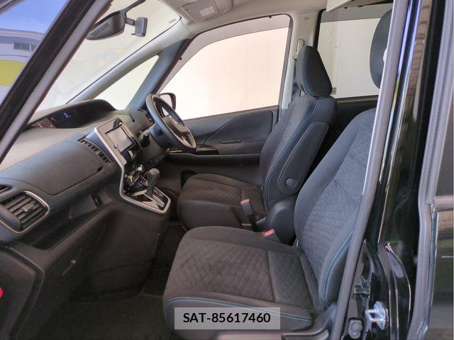 Nissan SERENA 2017-02 6912418-3