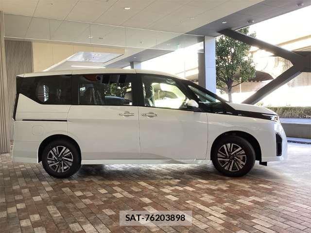 Nissan SERENA 2025-11 6912360-9