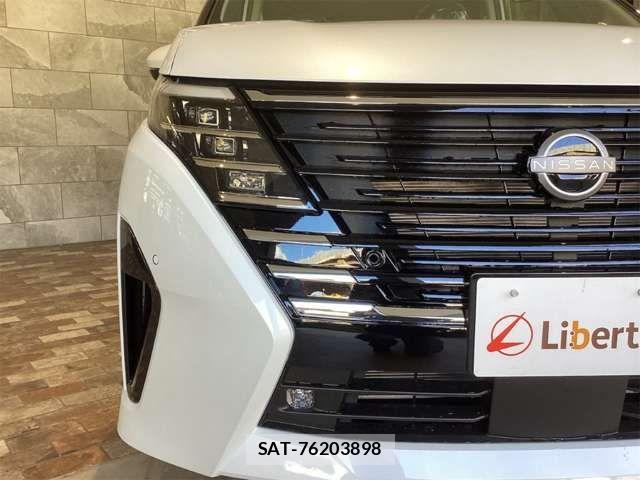 Nissan SERENA 2025-11 6912360-11