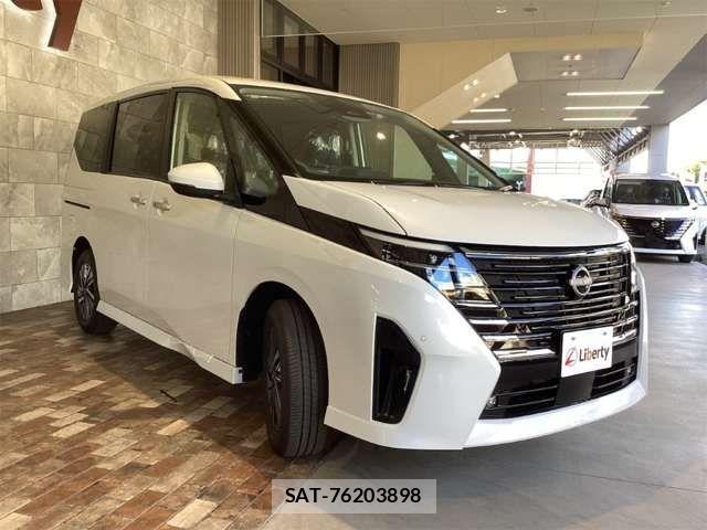 Nissan SERENA 2025-11 6912360-8