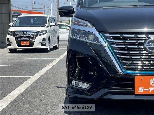Nissan SERENA 2021-03 6912404-25