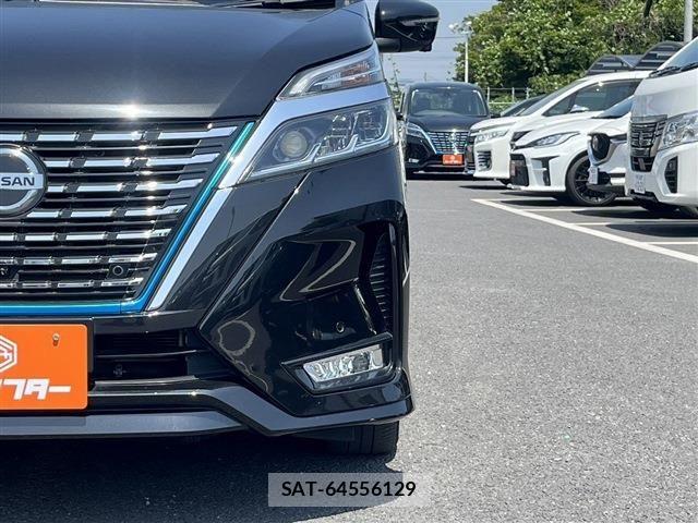 Nissan SERENA 2021-03 6912404-26