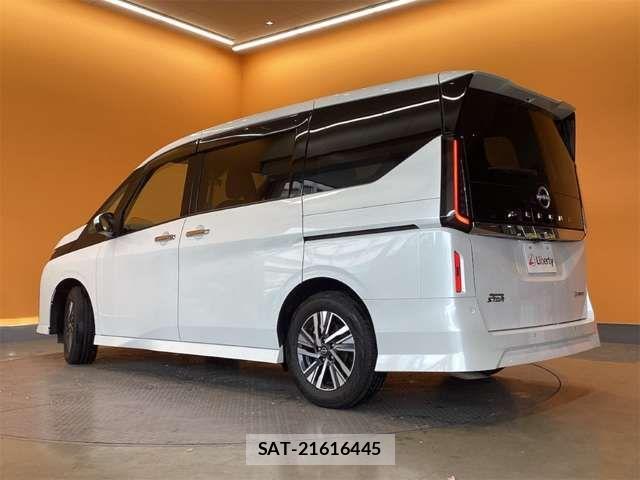 Nissan SERENA 2023-11 6912353-9