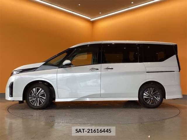Nissan SERENA 2023-11 6912353-10