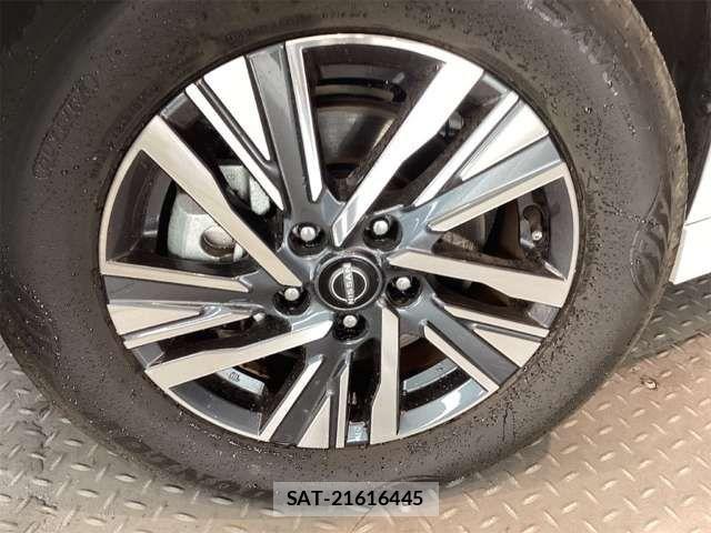 Nissan SERENA 2023-11 6912353-11