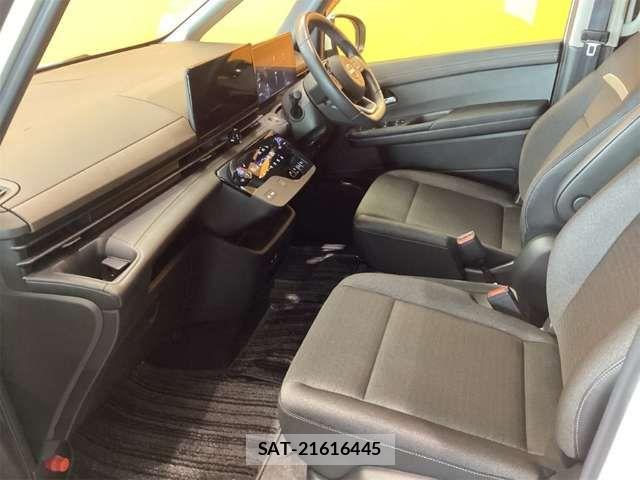 Nissan SERENA 2023-11 6912353-13