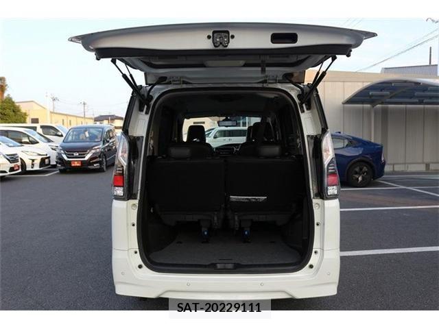 Nissan SERENA 2021-06 6912416-25