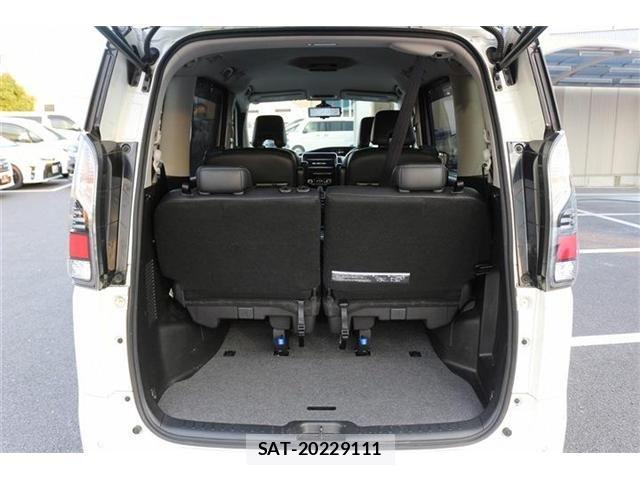Nissan SERENA 2021-06 6912416-26