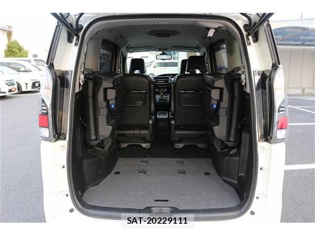 Nissan SERENA 2021-06 6912416-27