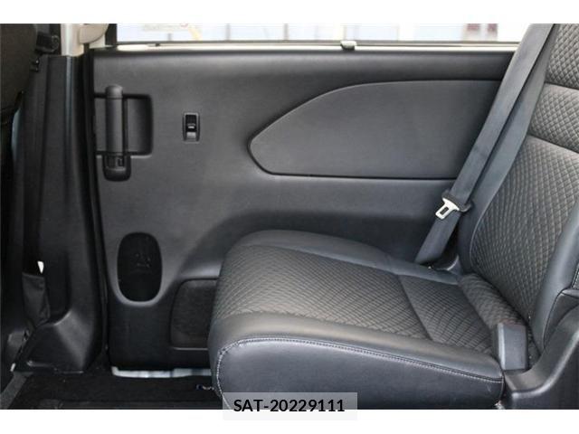 Nissan SERENA 2021-06 6912416-28
