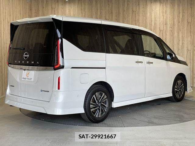 Nissan SERENA 2023-05 6912371-20