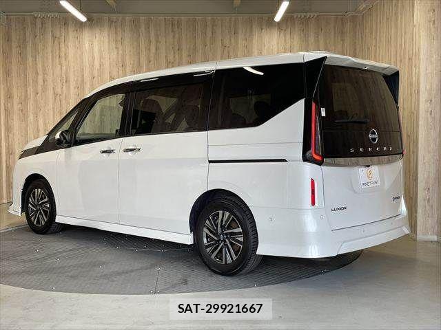 Nissan SERENA 2023-05 6912371-21