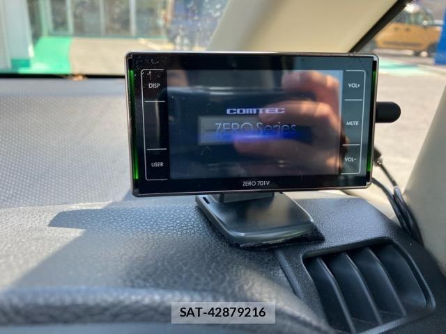 Nissan SERENA 2010-05 6912445-16