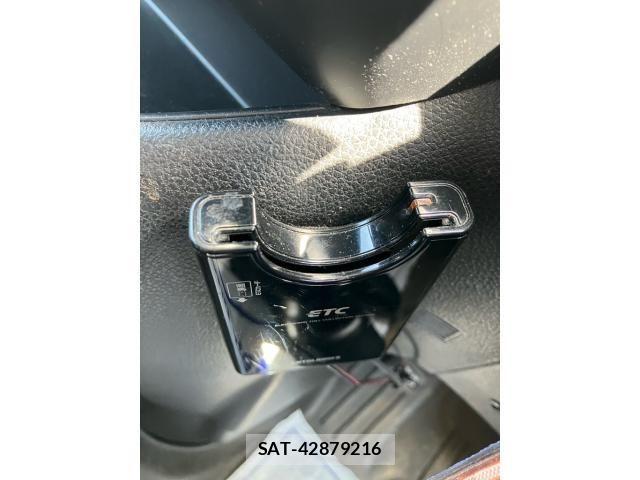 Nissan SERENA 2010-05 6912445-22