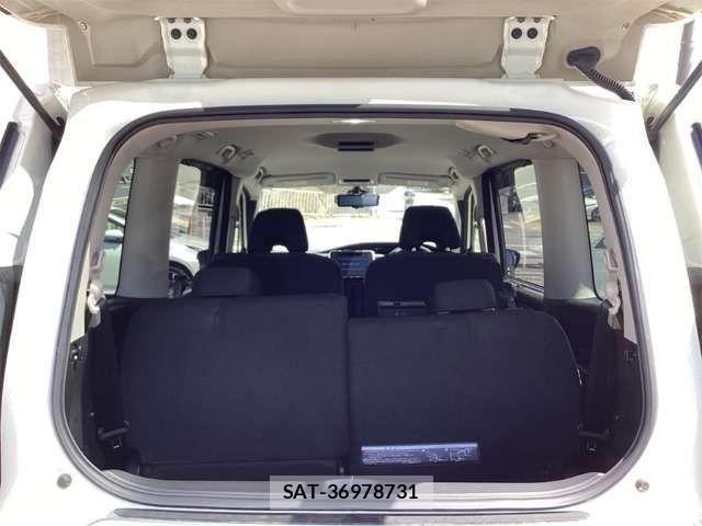 Nissan SERENA 2022-03 6912378-11