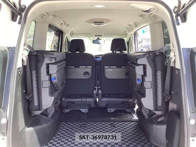 Nissan SERENA 2022-03 6912378-14