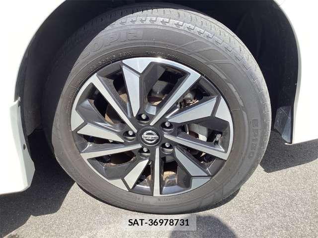 Nissan SERENA 2022-03 6912378-16