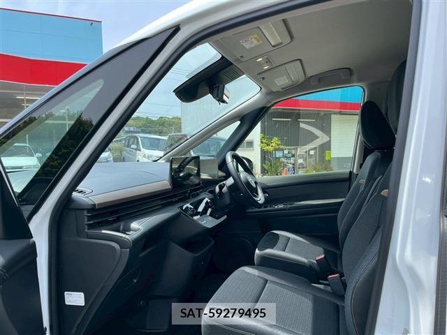 Nissan SERENA 2024-06 6912374-11