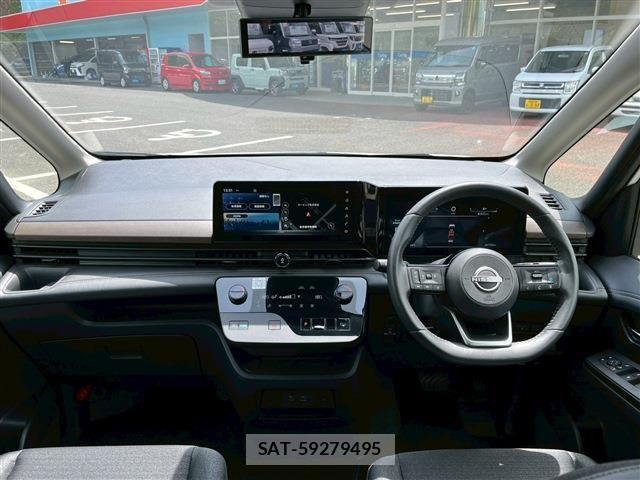 Nissan SERENA 2024-06 6912374-13