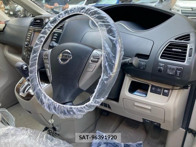 Nissan SERENA 2012-05 6912440-11