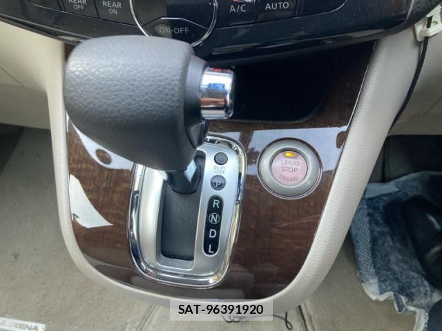 Nissan SERENA 2012-05 6912440-23