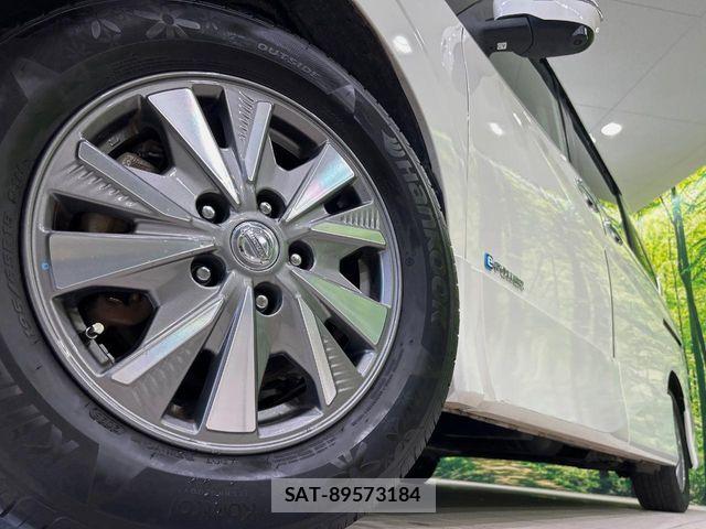 Nissan SERENA 2018-06 6912413-13