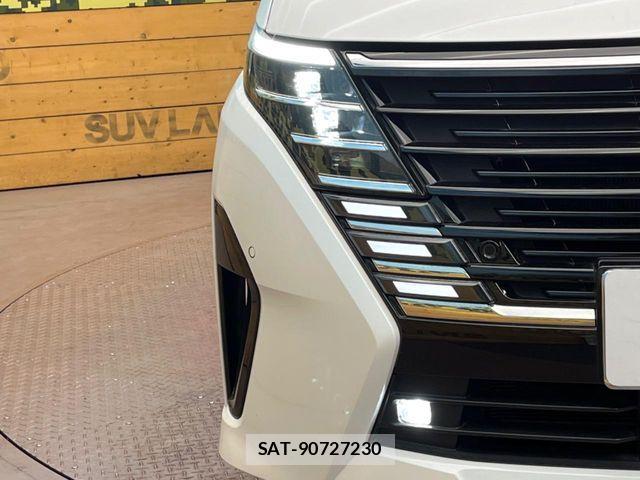 Nissan SERENA 2023-05 6912365-12