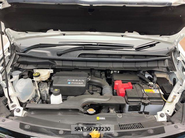 Nissan SERENA 2023-05 6912365-18