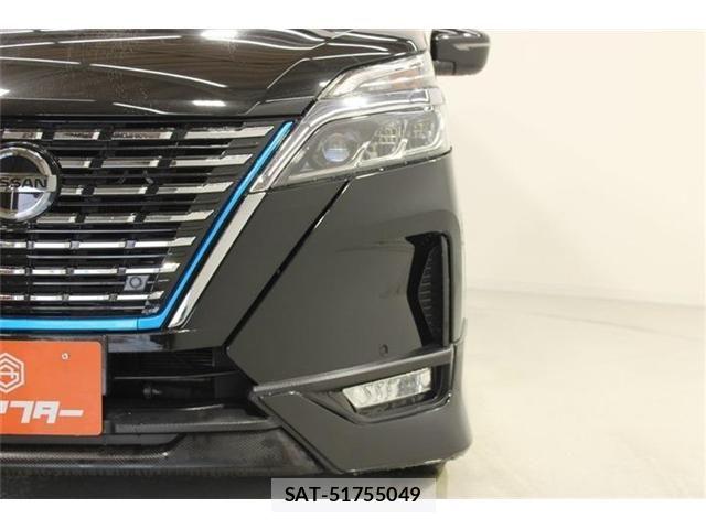 Nissan SERENA 2021-10 6912411-13