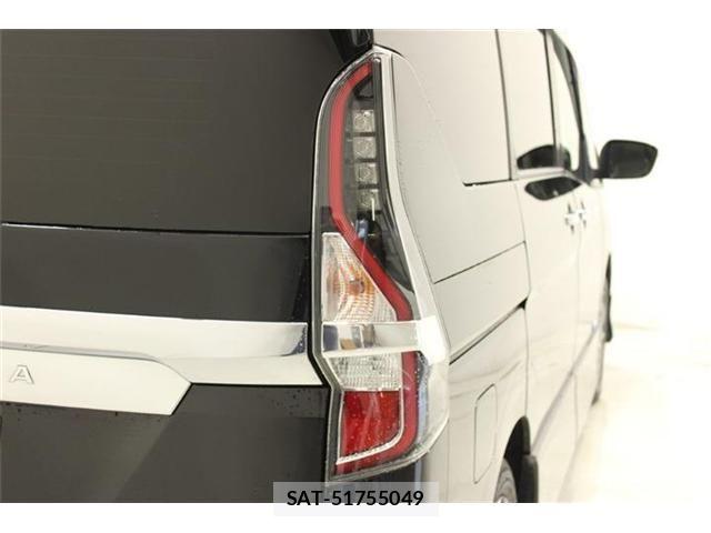 Nissan SERENA 2021-10 6912411-17