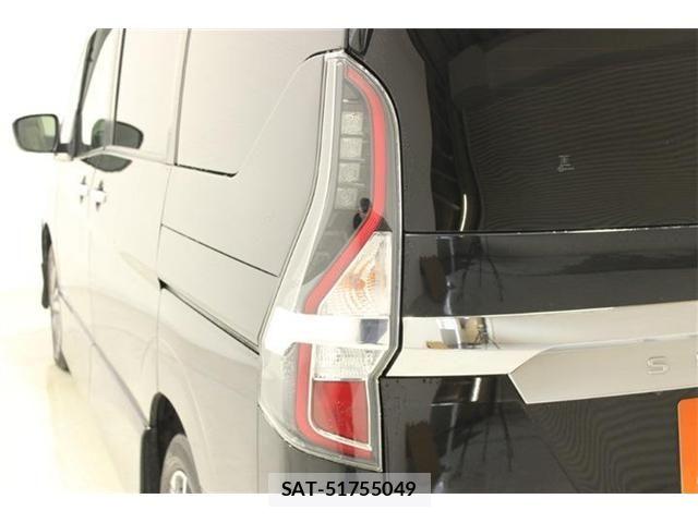 Nissan SERENA 2021-10 6912411-18
