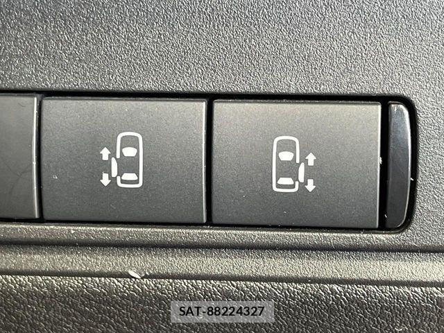 Nissan SERENA 2023-11 6997932-6