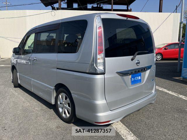 Nissan SERENA 2012-06 6998071-3