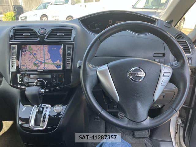 Nissan SERENA 2012-06 6998071-6
