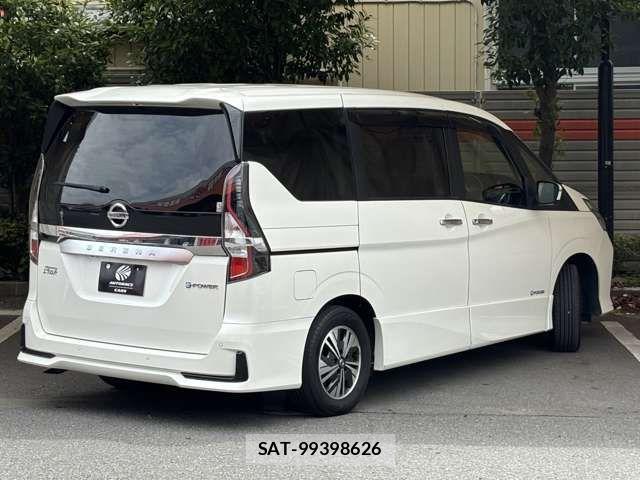 Nissan SERENA 2022-10 6997994-2