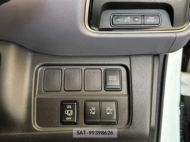 Nissan SERENA 2022-10 6997994-3