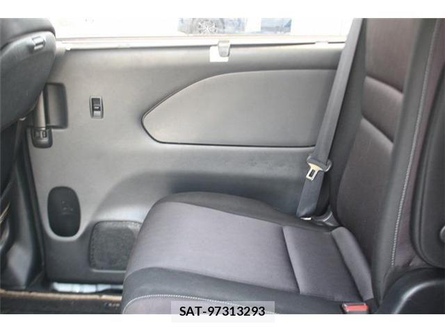 Nissan SERENA 2018-03 6998023-18