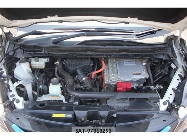 Nissan SERENA 2018-03 6998023-29