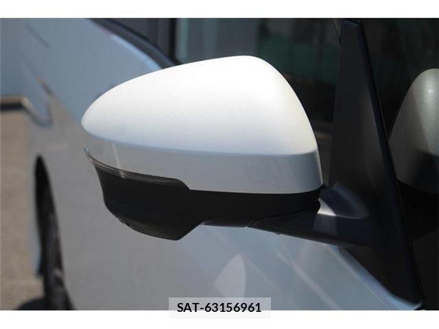Nissan SERENA 2023-06 6997927-28
